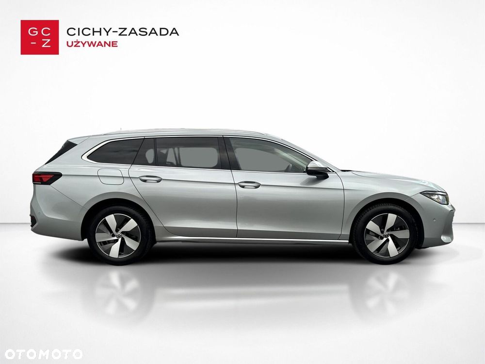 Volkswagen Passat Variant 1.5 TSI EVO Business DSG - 4