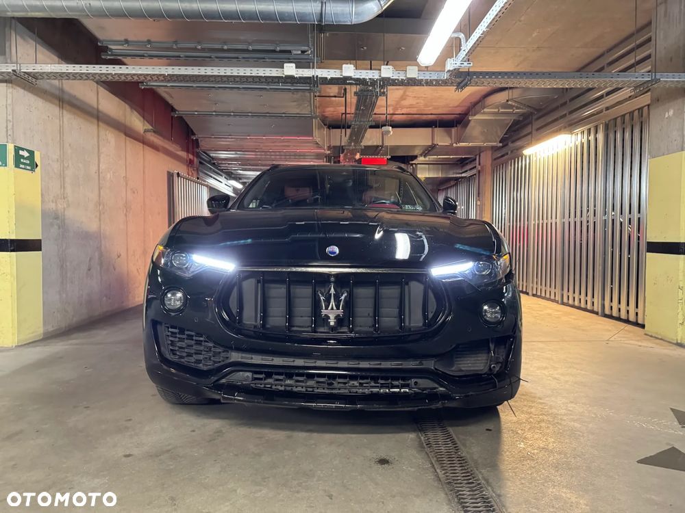 Maserati Levante Granlusso - 3