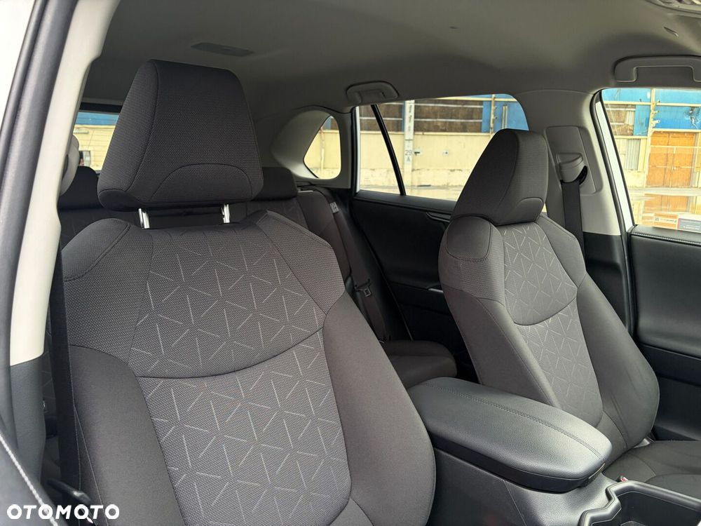 Toyota RAV4 - 22