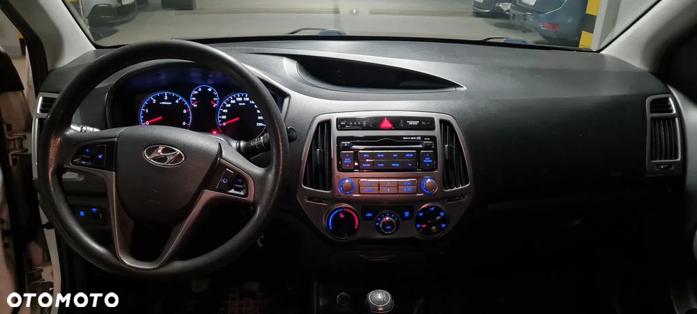 Hyundai i20 1.4 CRDI Comfort - 13