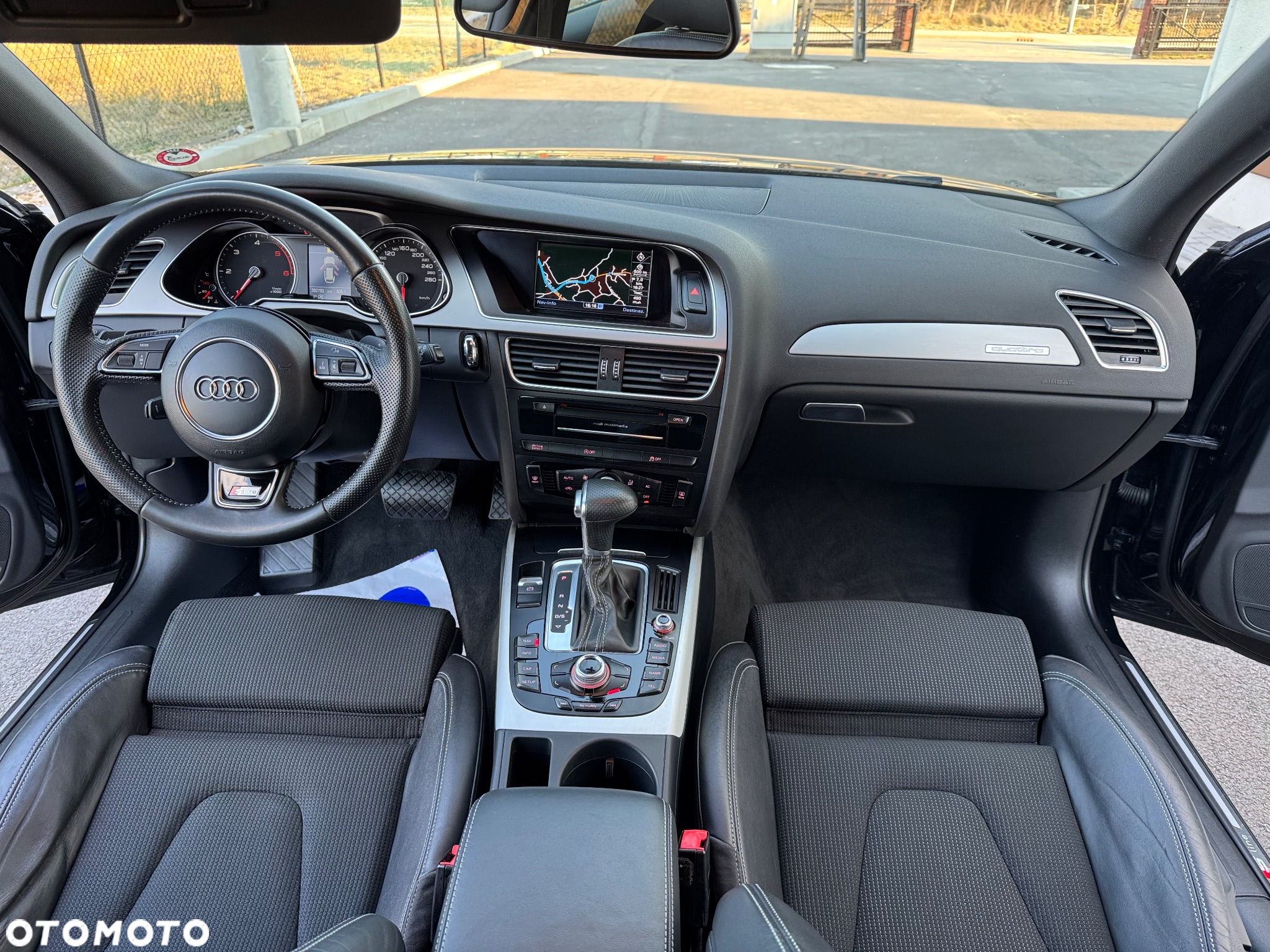 Audi A4 Avant 2.0 TDI DPF quattro S tronic S line Sportpaket - 31