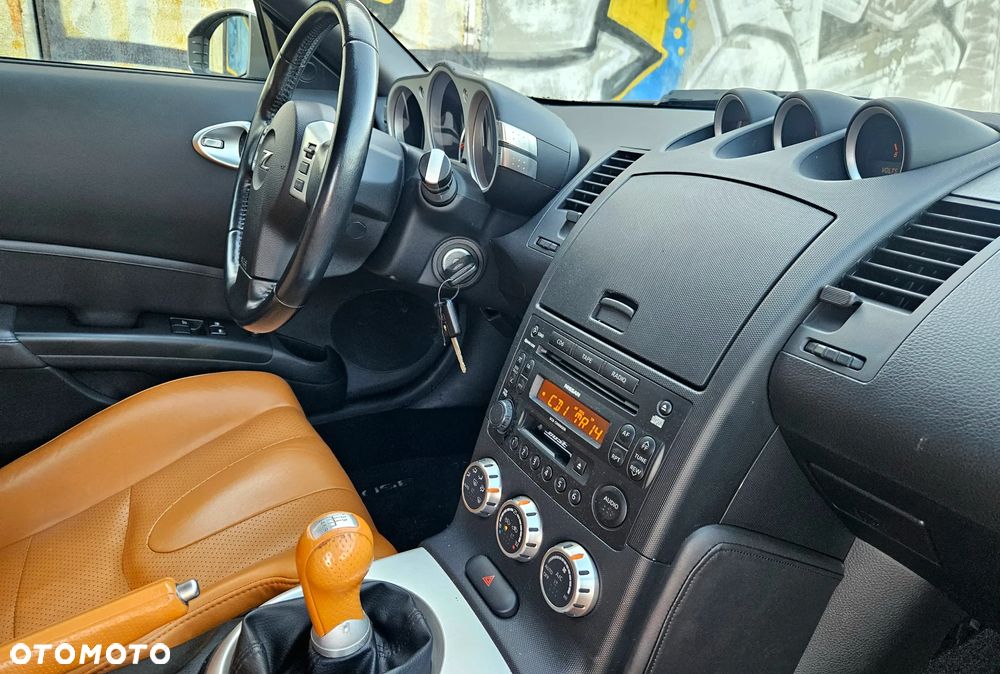 Nissan 350 Z 3.5 V6 - 8