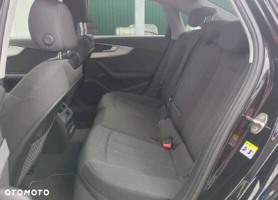 Audi A4 Limousine - 7