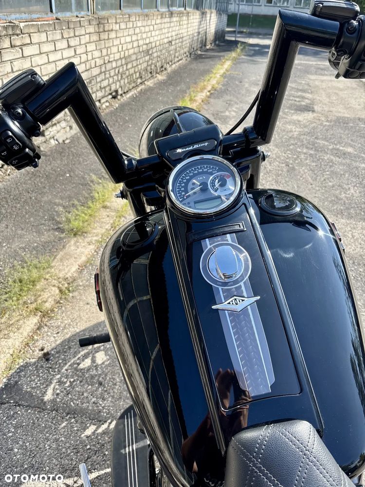 Harley-Davidson Touring Road King - 22