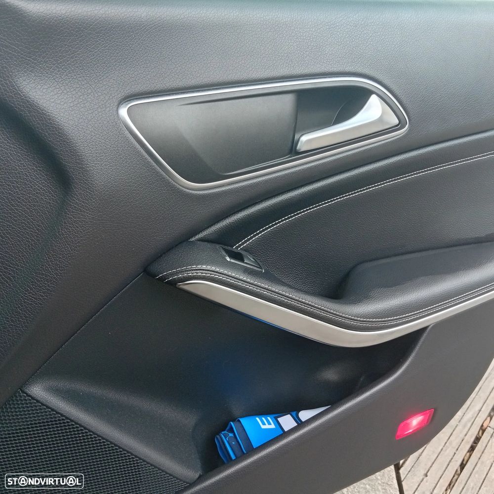 Mercedes-Benz CLA 180 d Shooting Brake Urban - 7
