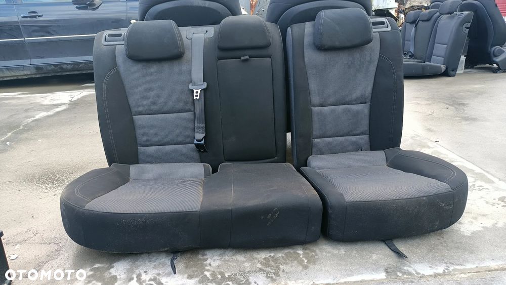 Kanapa Tył Tylna Podłokietnik HYUNDAI I30 II KOMBI - 1