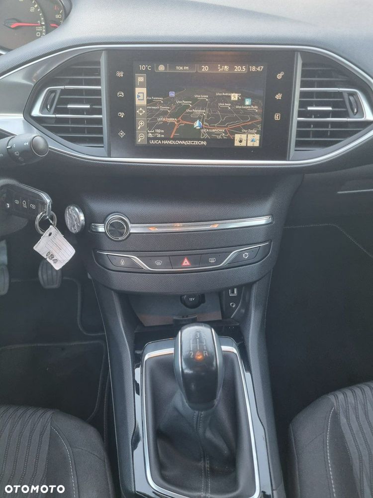 Peugeot 308 - 18