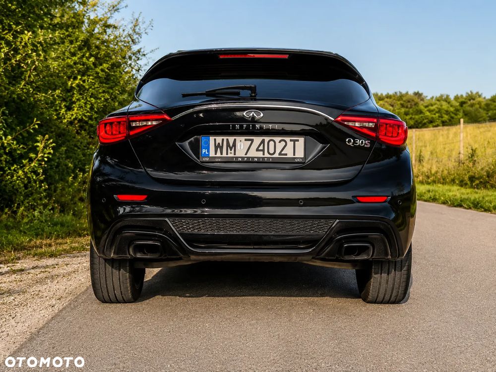 Infiniti Q30 1.5d Premium - 6