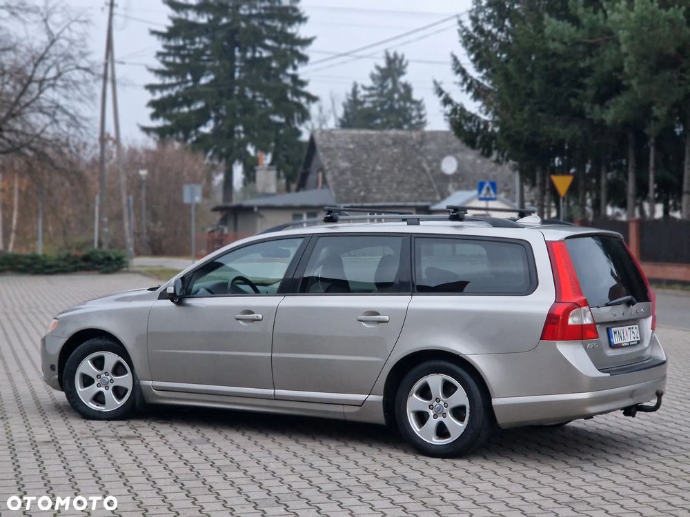 Volvo V70 2.5T Summum - 23