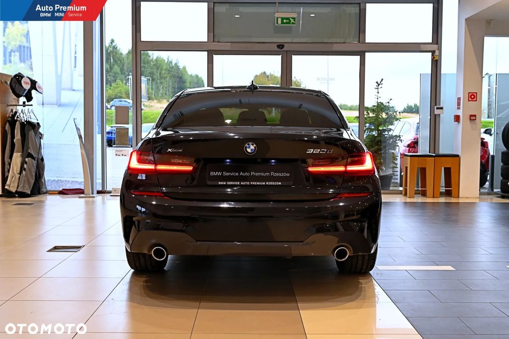 BMW Seria 3 320d xDrive M Sport sport - 18