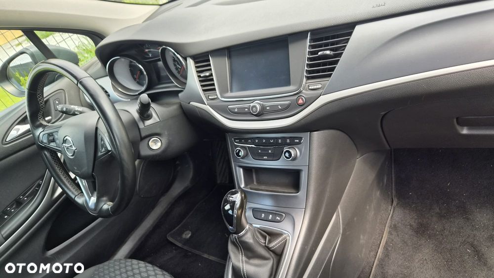 Opel Astra 1.6 CDTI Enjoy S&S - 11