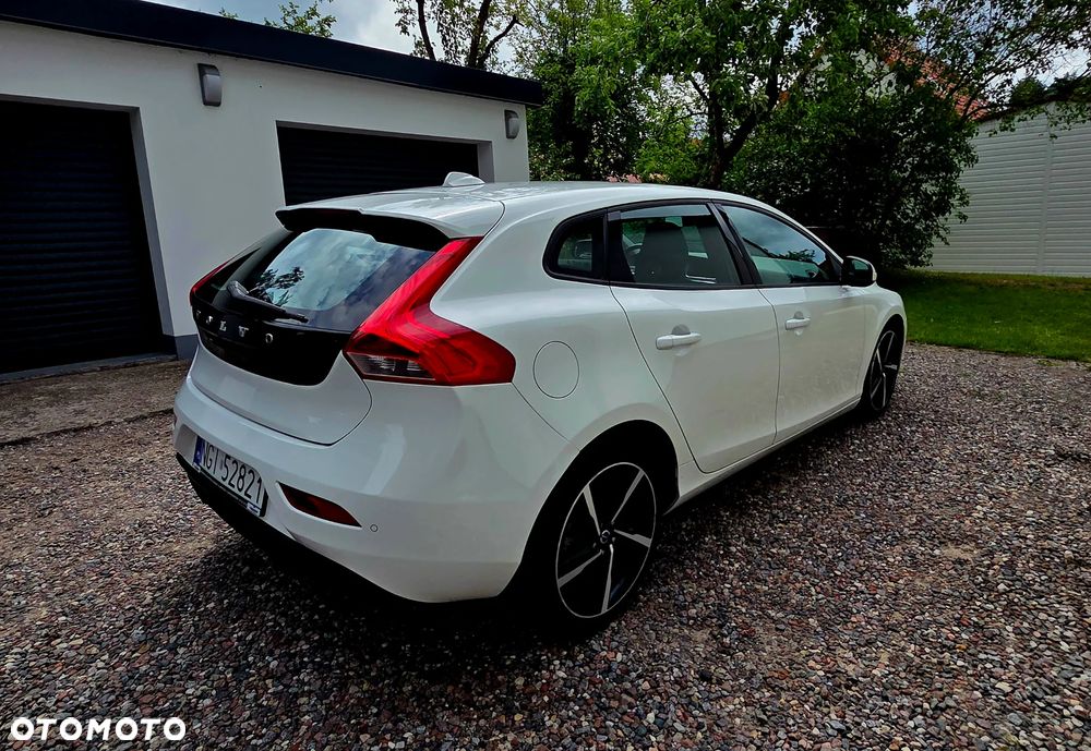 Volvo V40 D2 Kinetic - 4