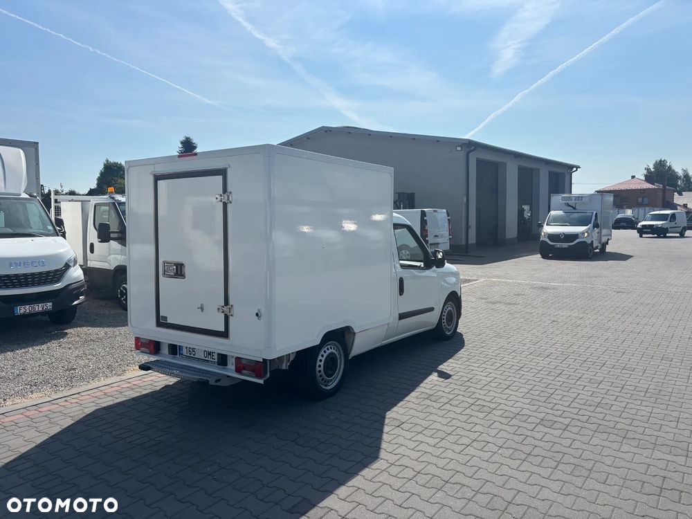 Fiat DOBLO CHŁODNIA MROZNIA KILKA SZTUK - 10
