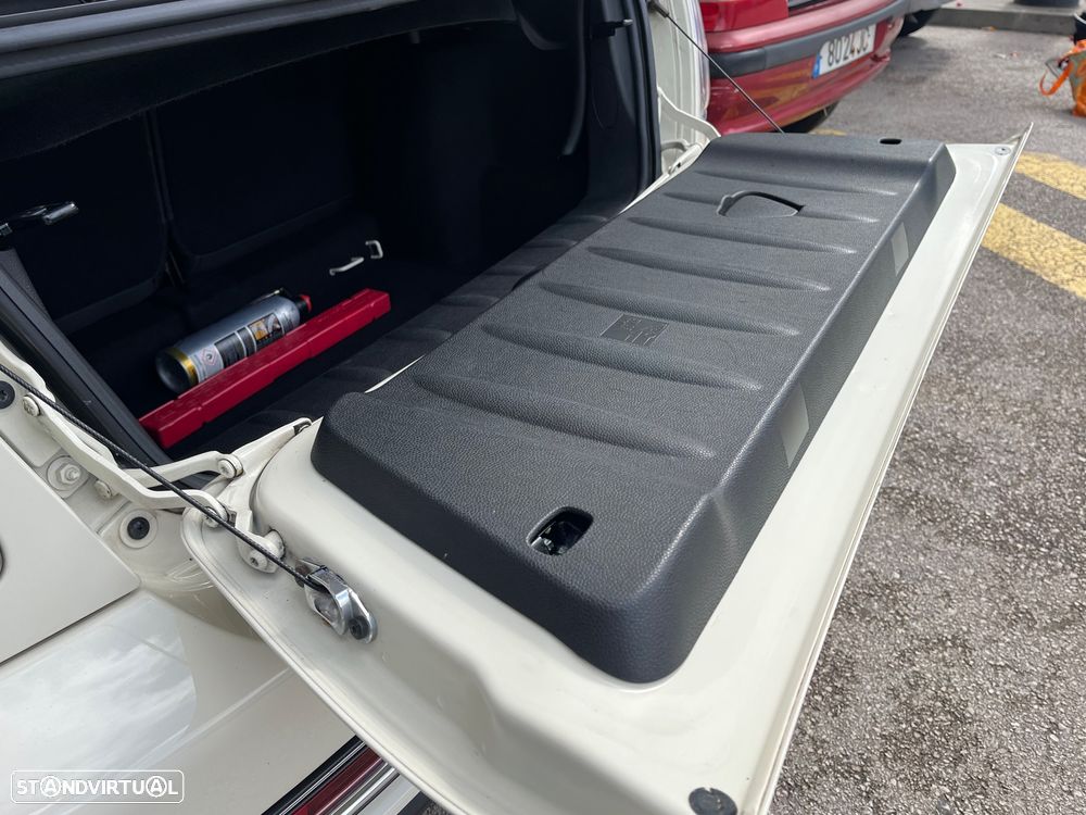 MINI Cabrio Cooper S - 22