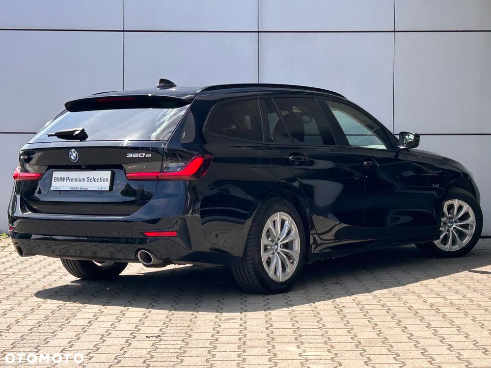 BMW Seria 3 320e xDrive Advantage sport - 12
