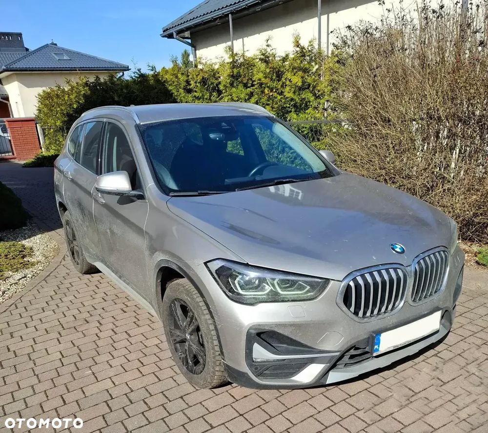 BMW X1 xDrive20i - 1