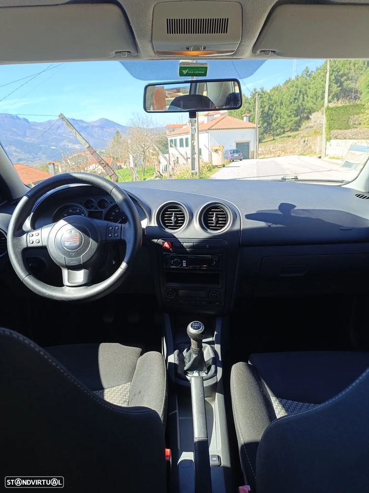 SEAT Ibiza 1.2 12V Reference - 4