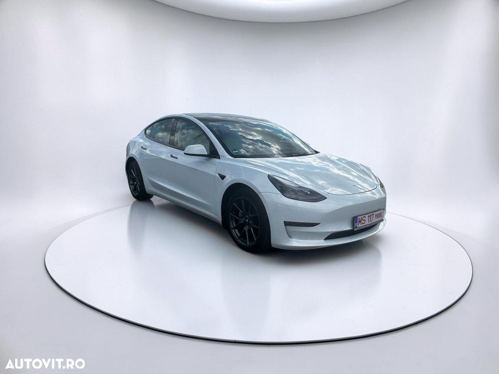 Tesla Model 3 Langstreckenbatterie Allradantrieb Dual Motor - 6