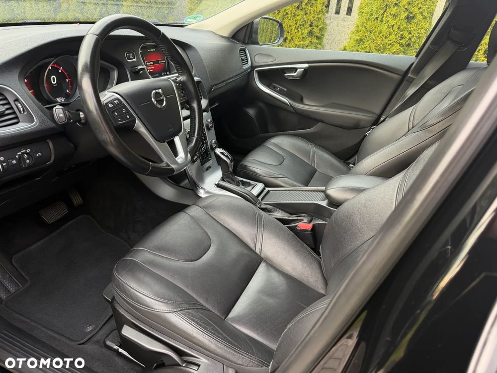 Volvo V40 D3 Geartronic Inscription - 19