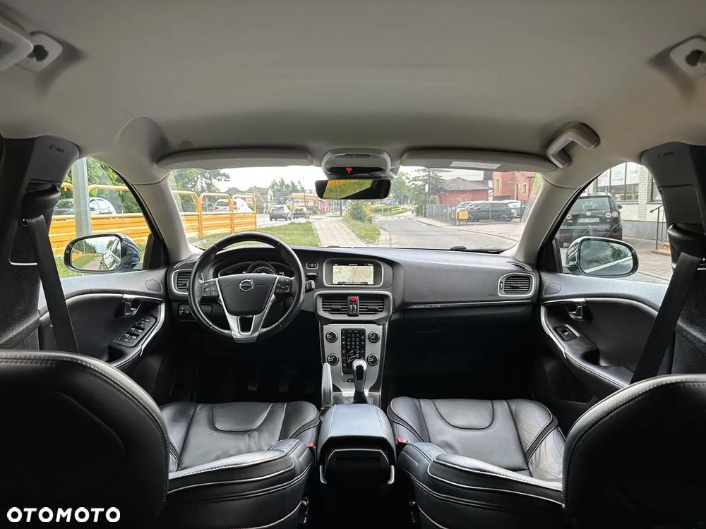 Volvo V40 Cross Country D2 Drive-E Ocean Race - 19