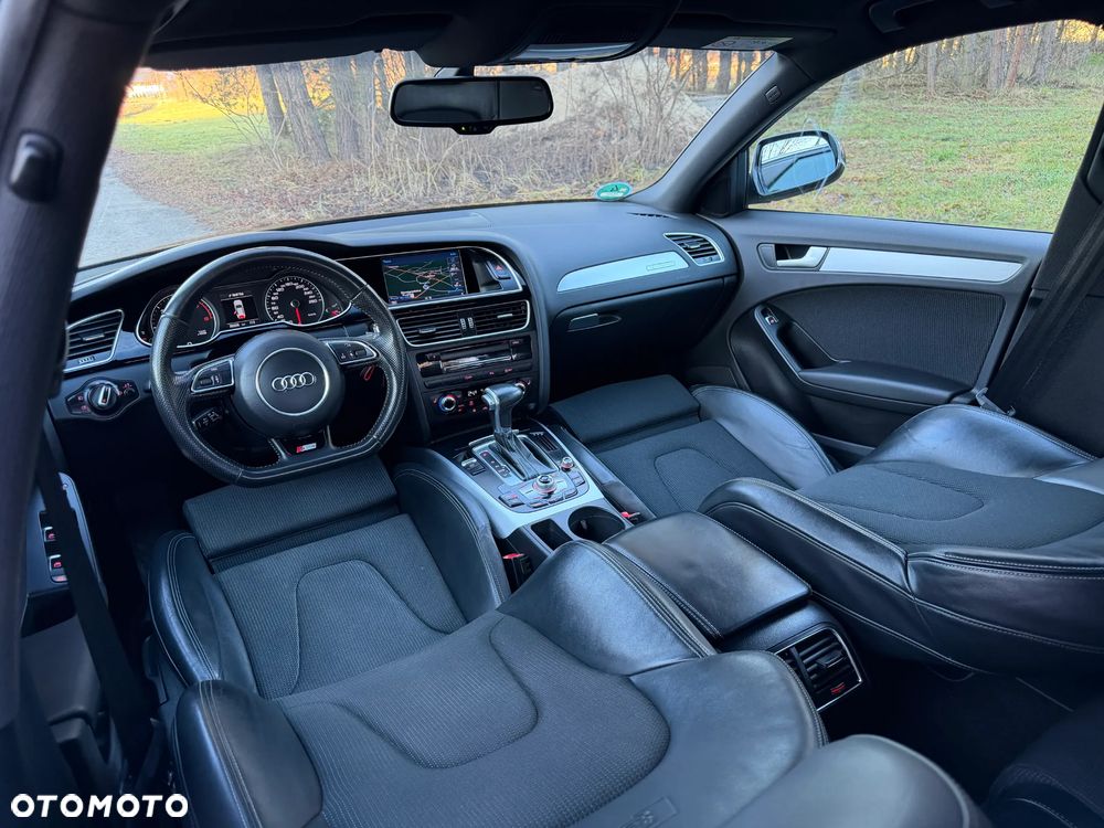 Audi A4 Avant 2.0 TDI DPF quattro S tronic S line Sportpaket - 10