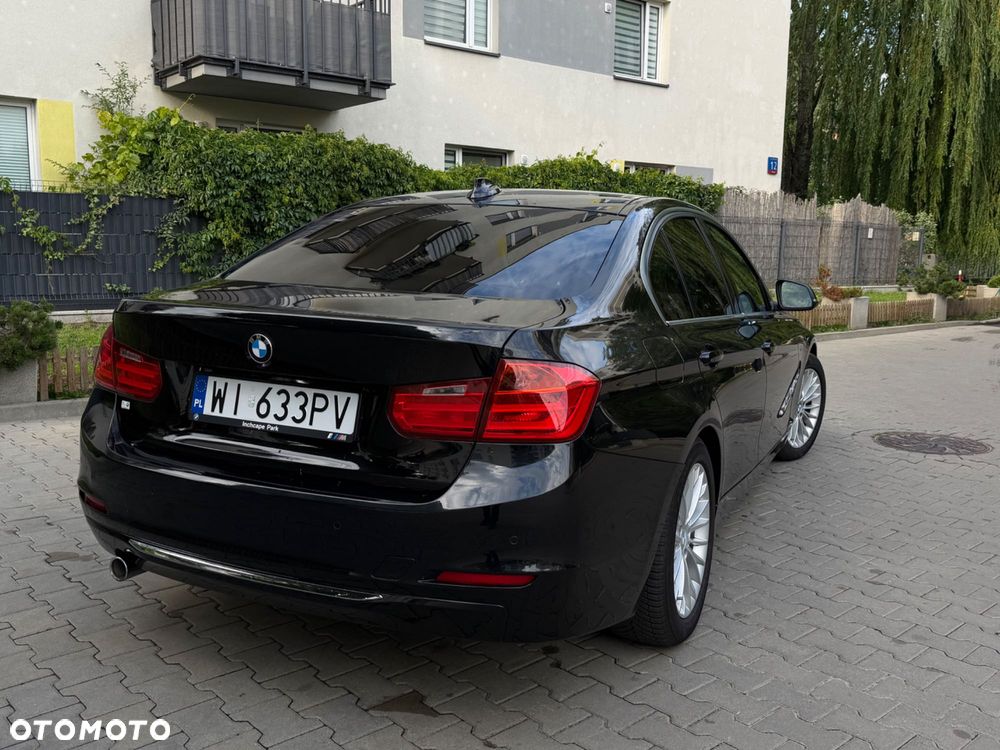 BMW 3 Series 2012 photo 4