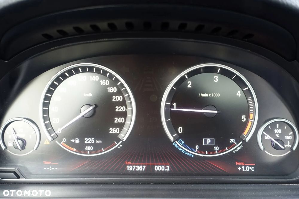 BMW Seria 5 530d xDrive Sport-Aut Modern Line - 21