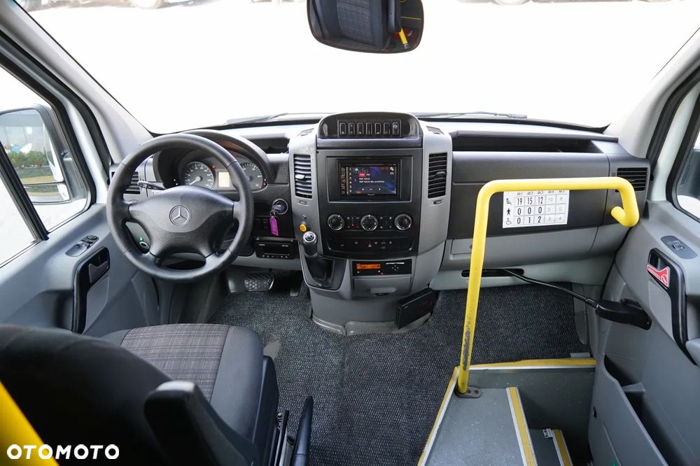 Mercedes-Benz SPRINTER 516 / SPROWADZONY / KLIMATYZACJA / - 26