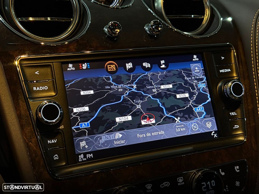 Bentley Bentayga Hybrid - 27