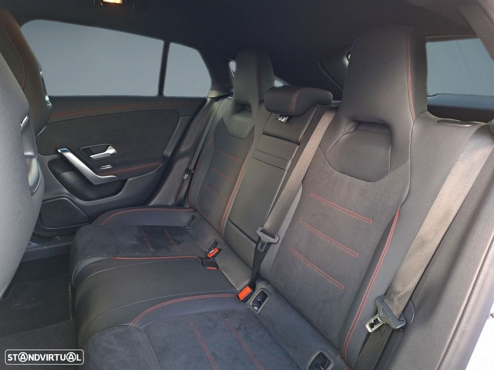 Mercedes-Benz CLA 200 d Shooting Brake AMG Line Aut. - 14