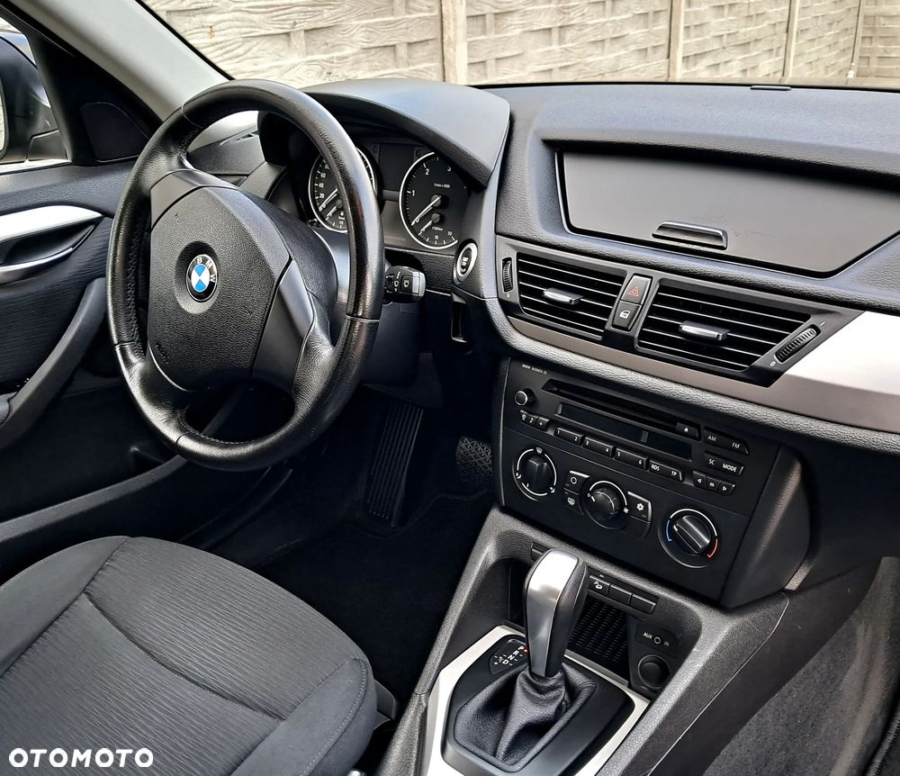BMW X1 xDrive23d - 27