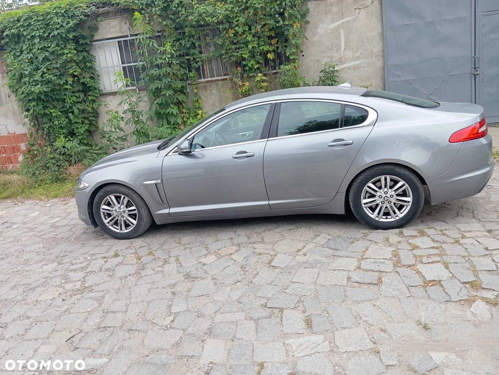 Jaguar XF - 2