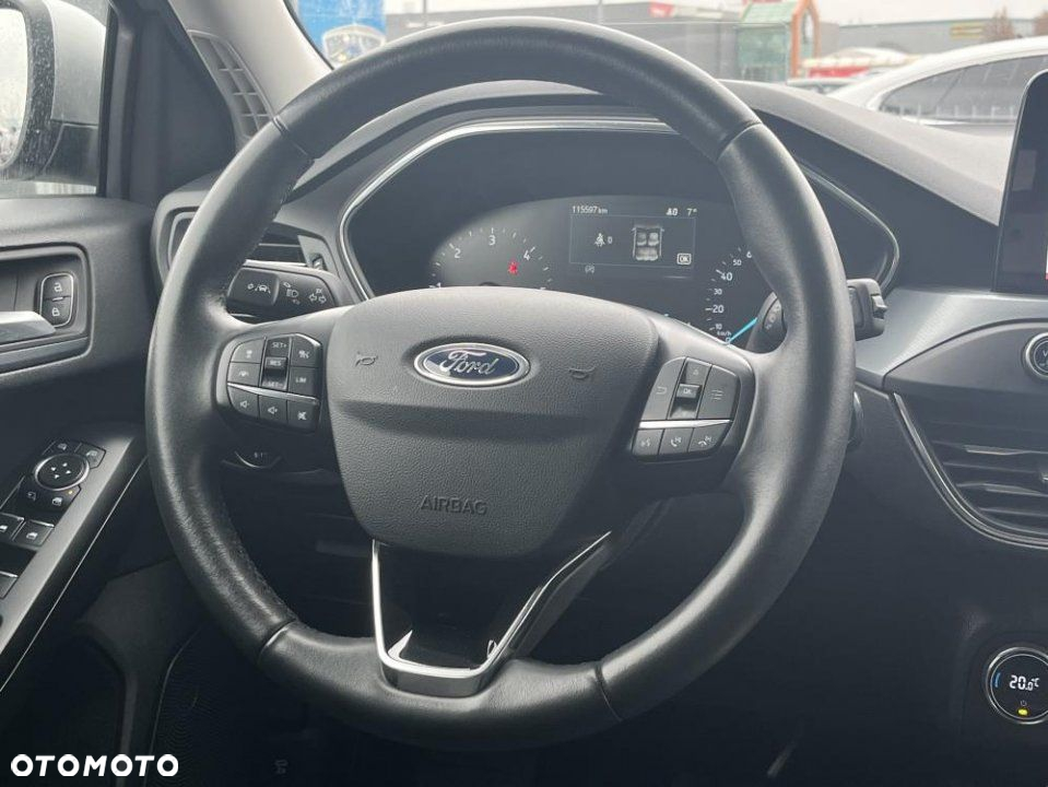 Ford Focus - 26
