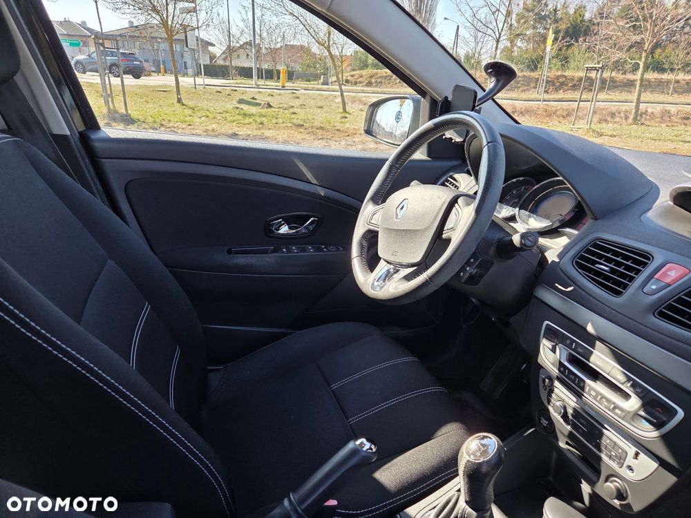 Renault Fluence 1.6 16V Limited - 9