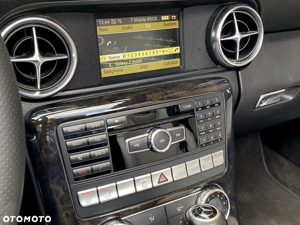 Mercedes-Benz SLK 200 (BlueEFFICIENCY) 7G-TRONIC - 29