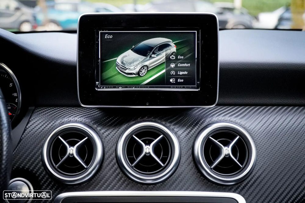 Mercedes-Benz A 180 d AMG Line - 25