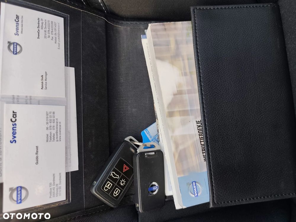 Volvo V40 D2 Momentum - 28