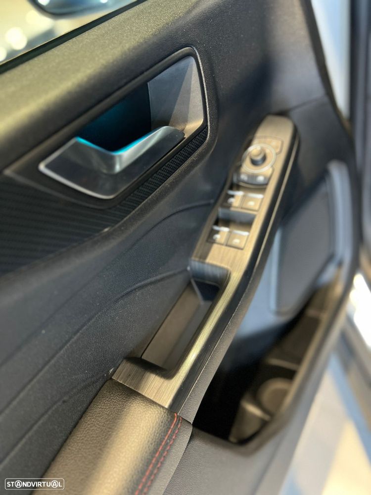 Ford Kuga 1.5 EcoBoost ST-Line - 31