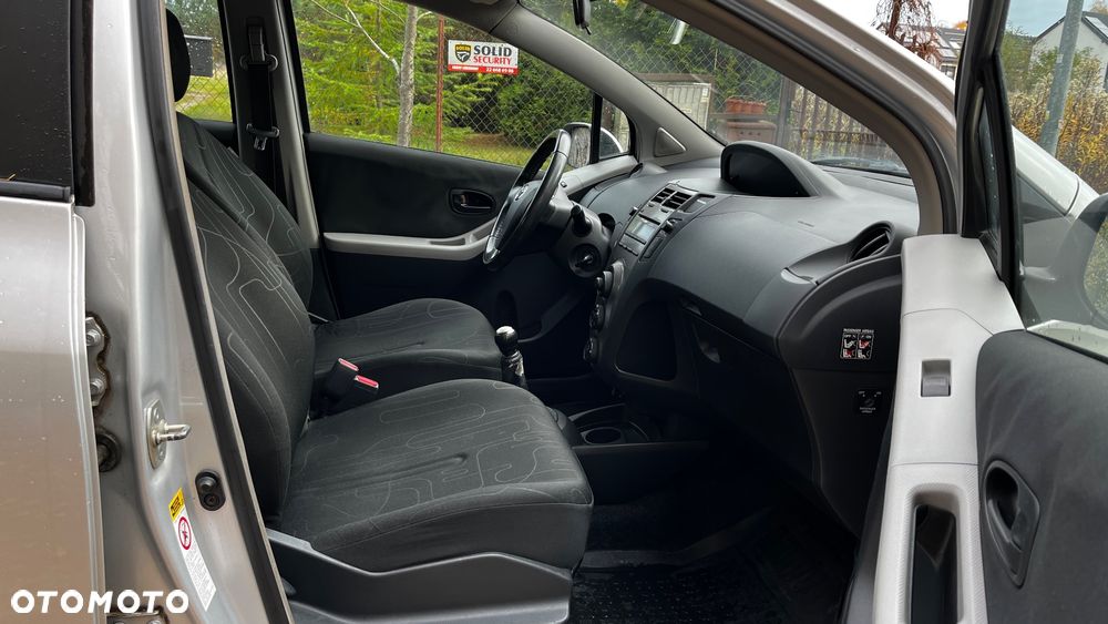 Toyota Yaris 1.0 Terra A/C - 13