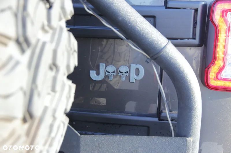 Jeep Wrangler - 20