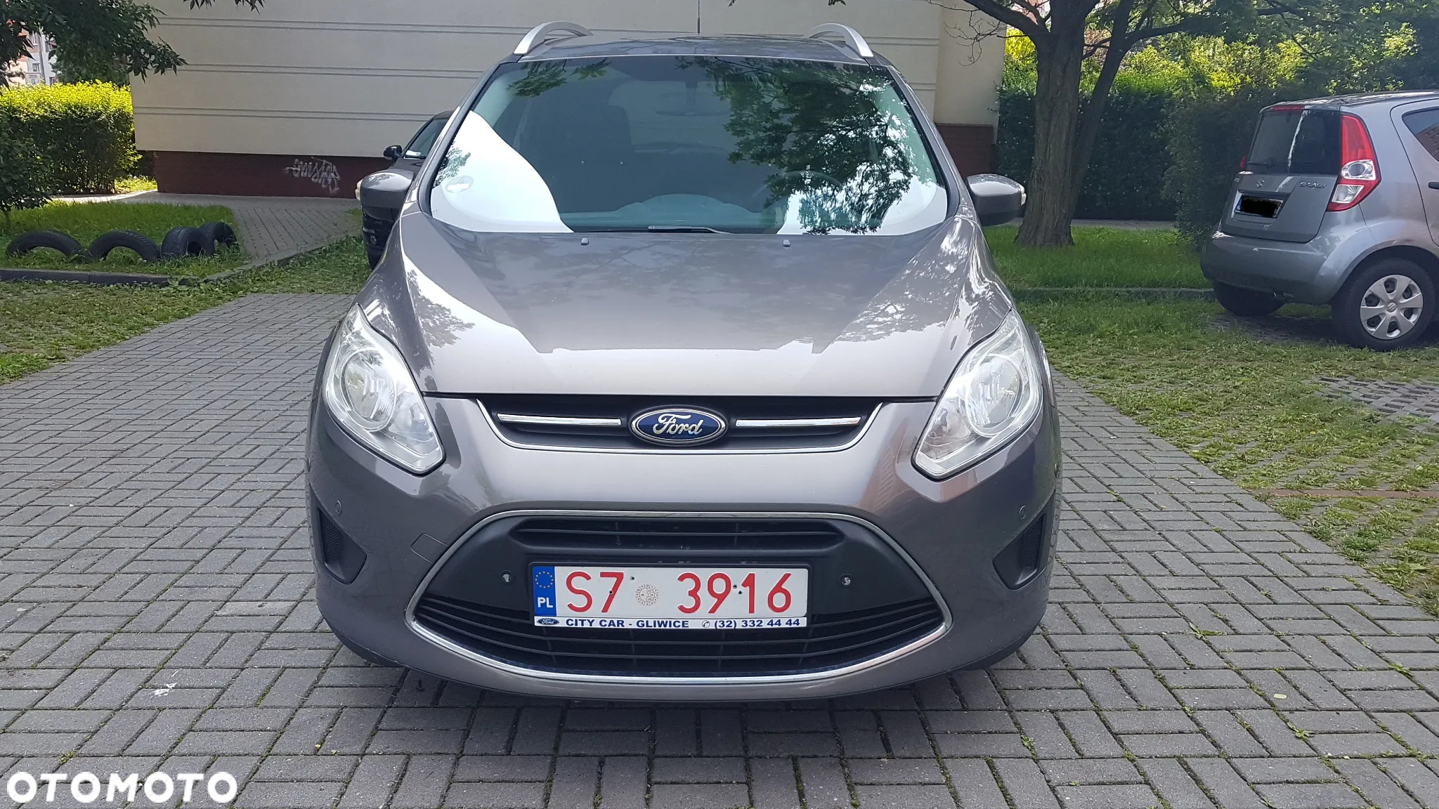 Ford Grand C-MAX - 27