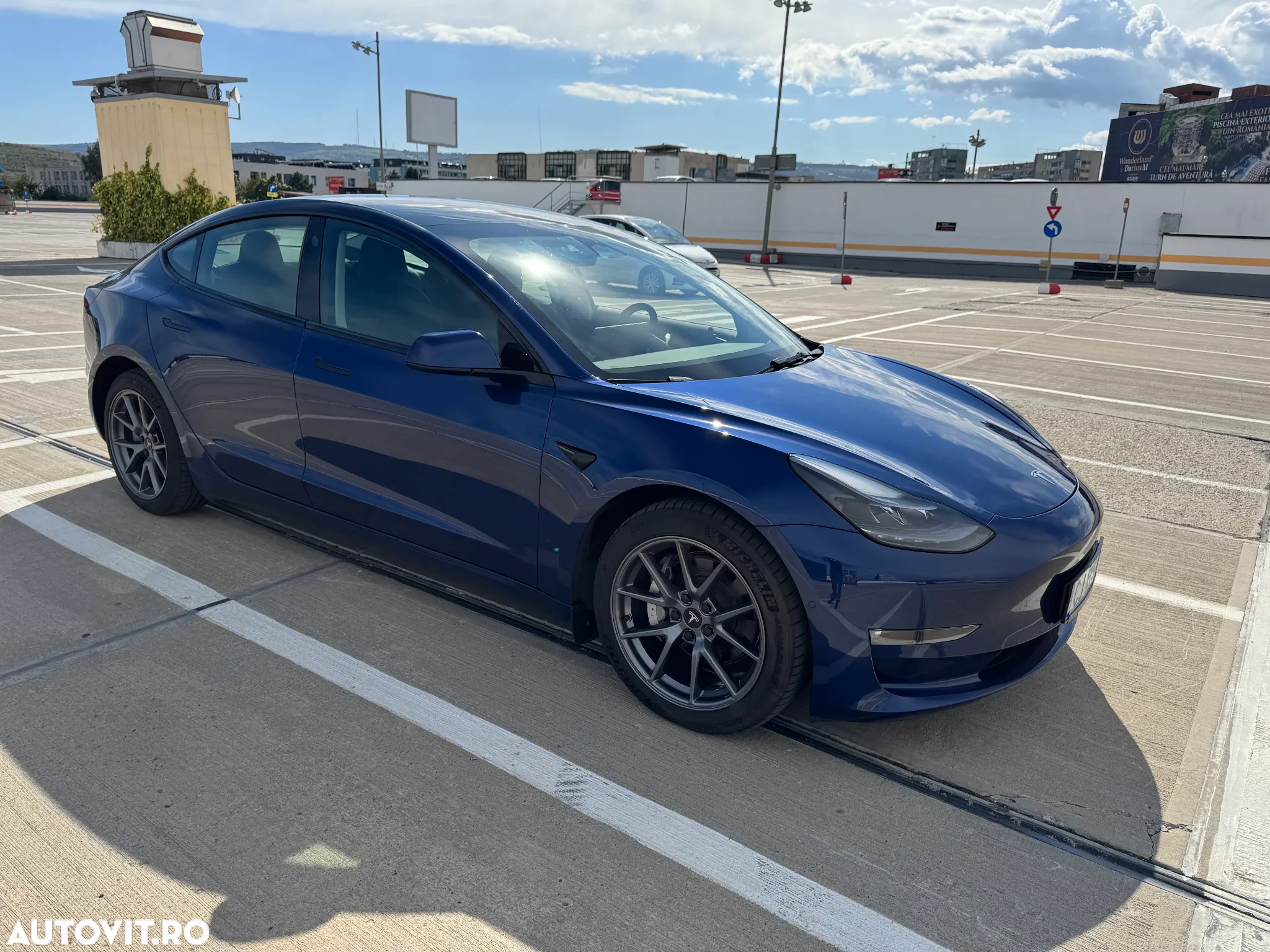 Tesla Model 3 Long Range - 7