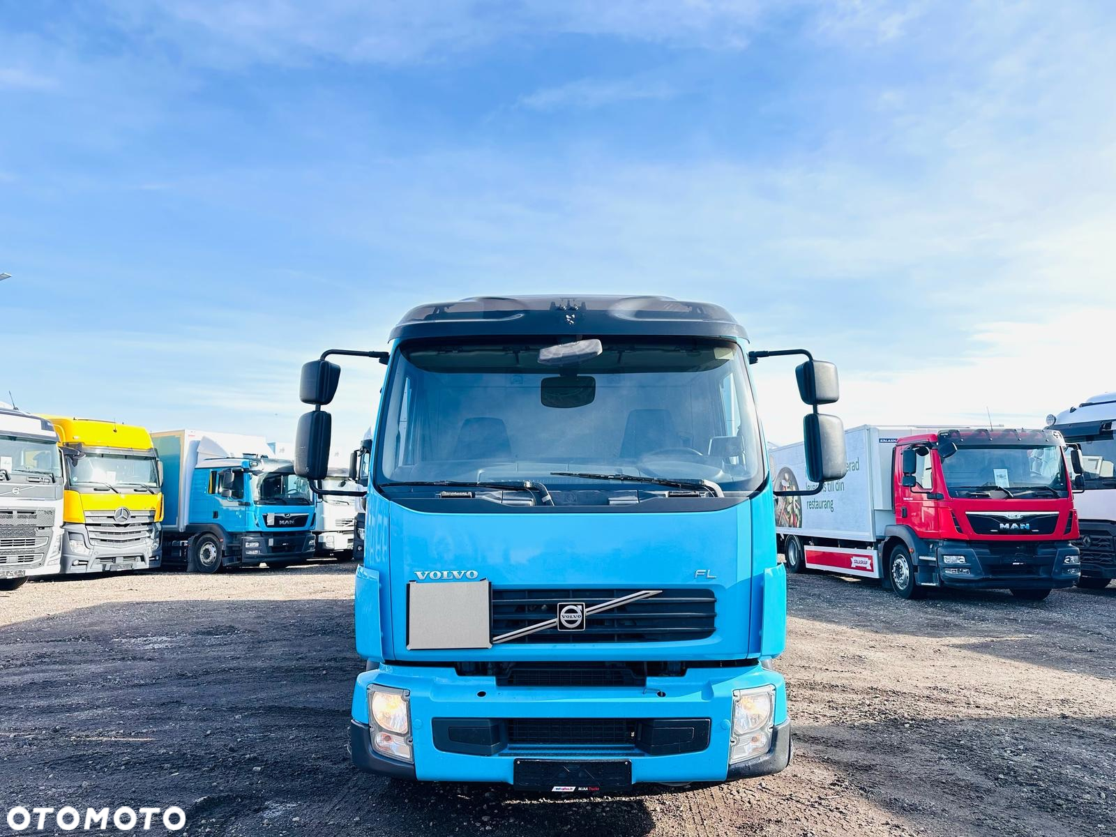 Volvo FL 240 EEV / REGULACJĄ WYSOKOŚCI SKRZYNI / WINDA ZEPRO - 2