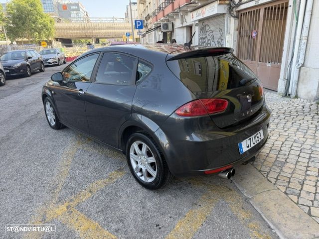SEAT Leon 1.6 TDI ECOMOTIVE Style - 4