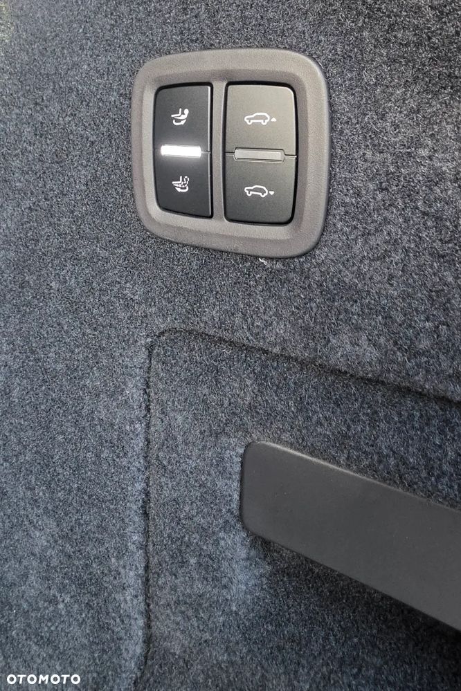 Porsche Cayenne - 25