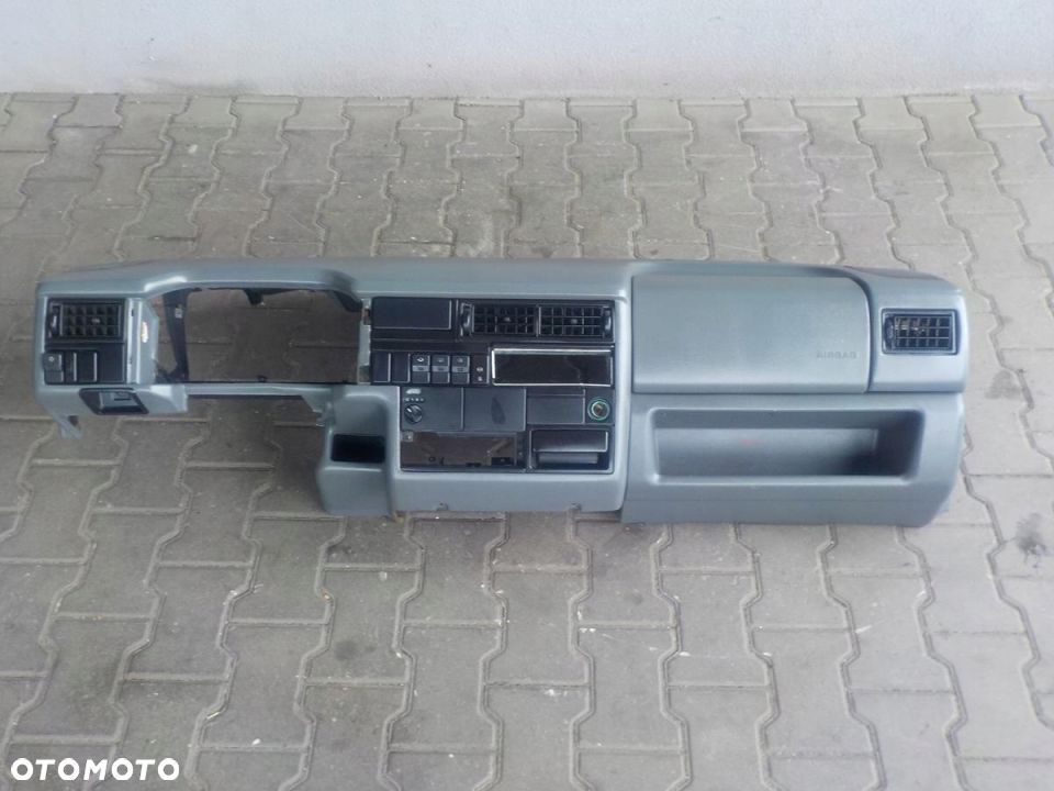 VW T4 MULTIVAN DESKA KOKPIT MIĘKKA ŁADNA AIRBAG - 1