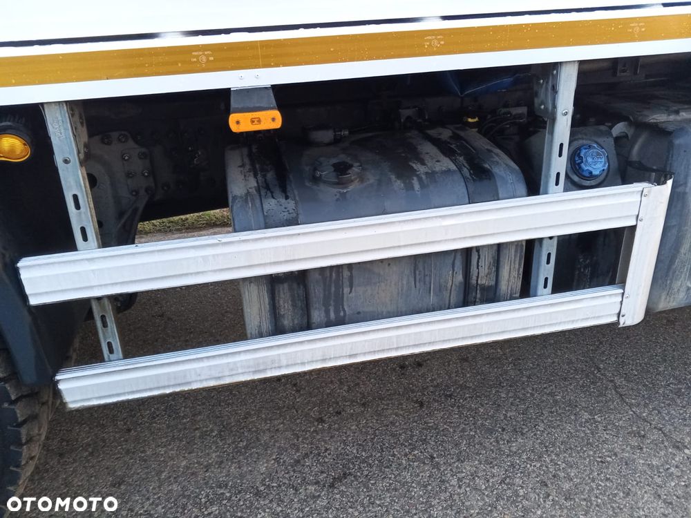 Renault Śmieciarka Renault D WIDE / Euro 6 / SEMAT - 17