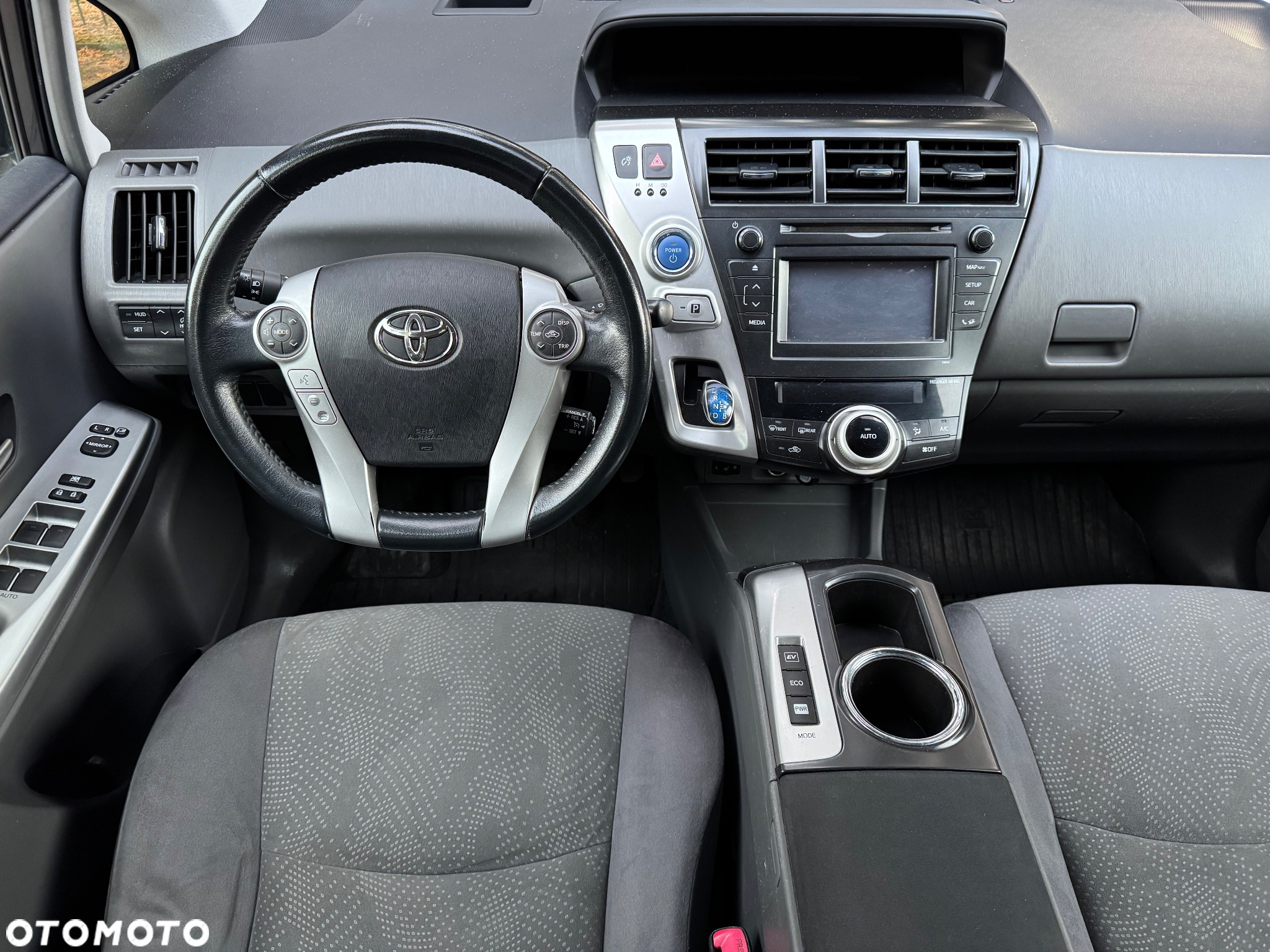 Toyota Prius+ (Hybrid) Comfort - 14