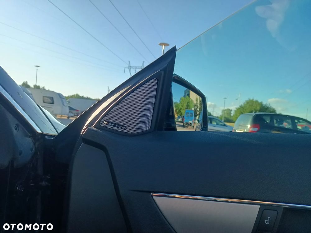 Mercedes-Benz Klasa E 250 CGI BlueEFFICIENCY Automatik Elegance - 17