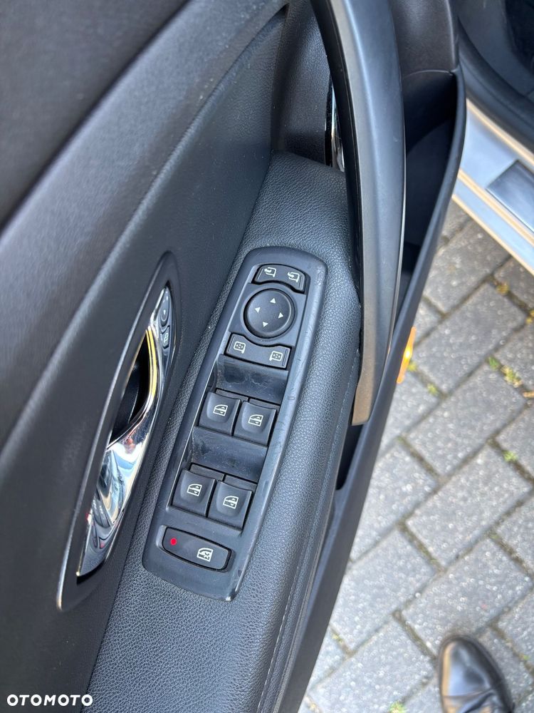 Renault Megane ENERGY TCe 130 BOSE EDITION - 13